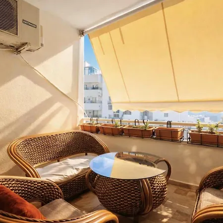 Spacious 3Br Apartment For 8 With 2 Balconies アパート